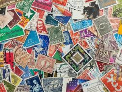 Набор различных марок Нидерландов (40 шт.)