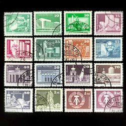 Набор марок Развитие ГДР, малый формат, Германия, 1973-1990 года (полный комплект)